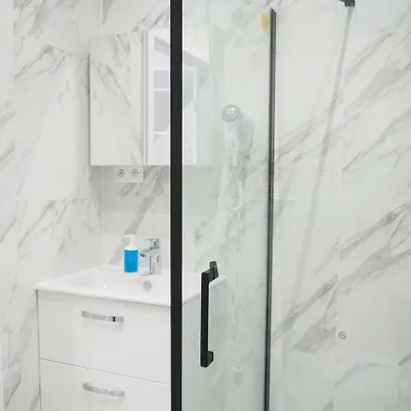 아파트 Moonapart A2 바르샤바